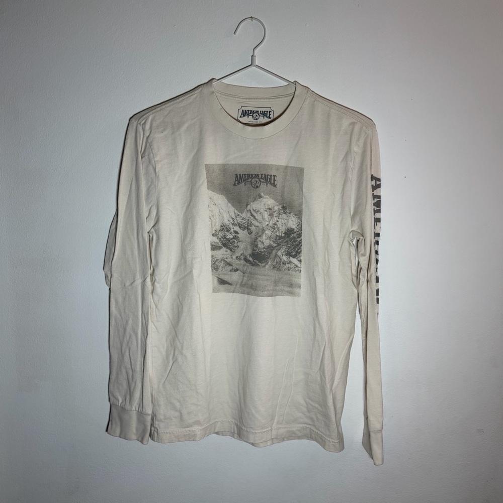 American Eagle Graphic Long Sleeve